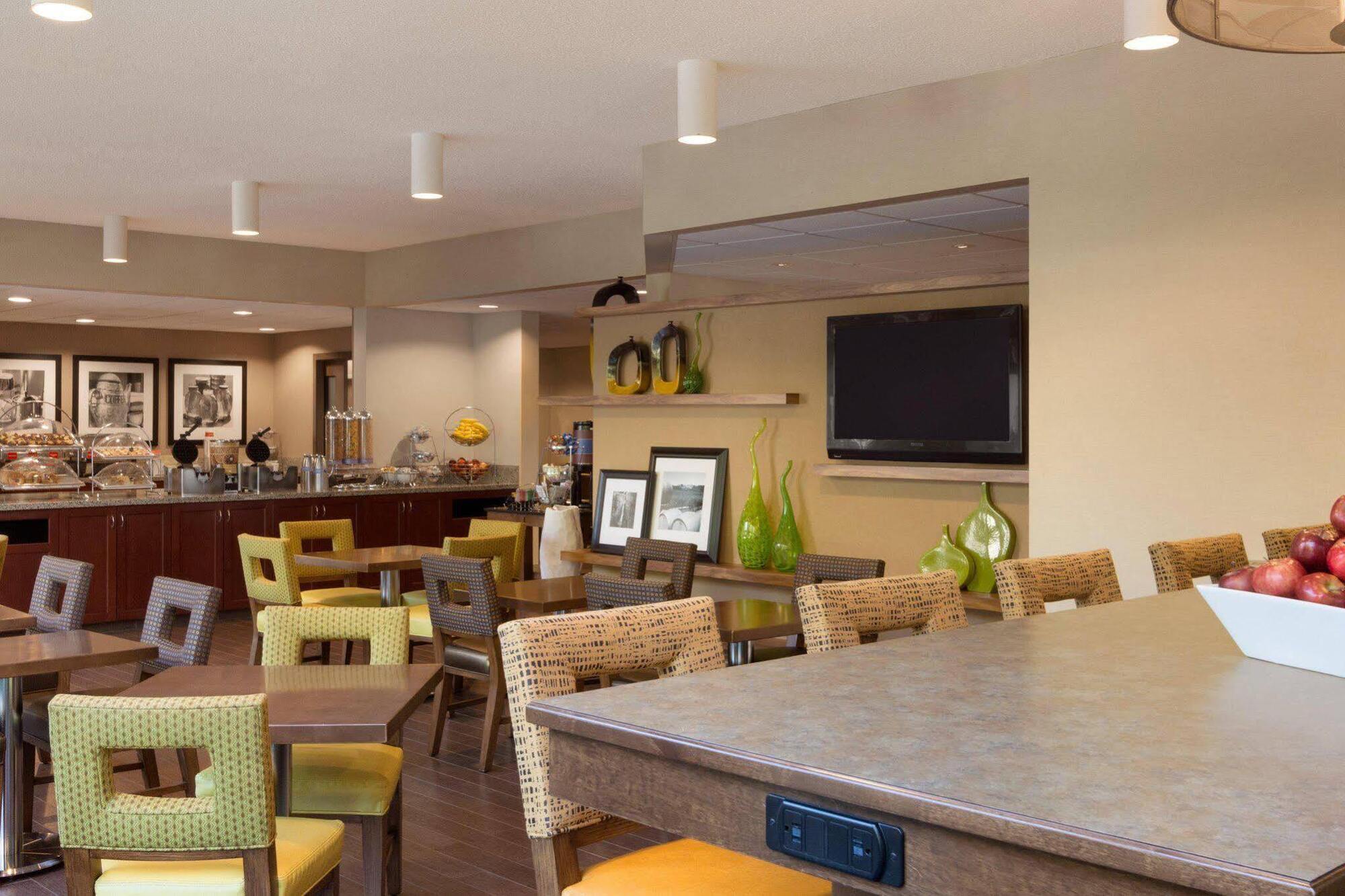 Hampton Inn Seattle/Southcenter Таквила Экстерьер фото